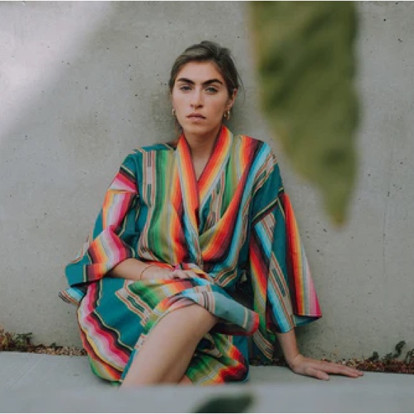 Baja Robe (worn by Jenna Lyons on RHONY) - Picture 12 of 13